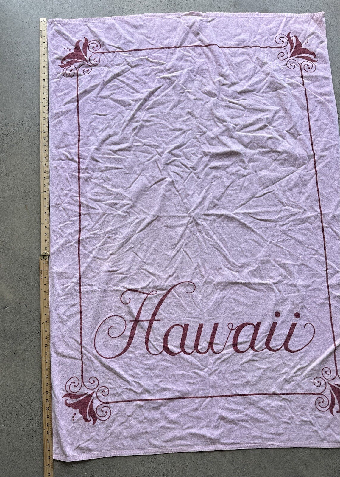 Vintage Unbranded Hawaii Pink Beach Towell