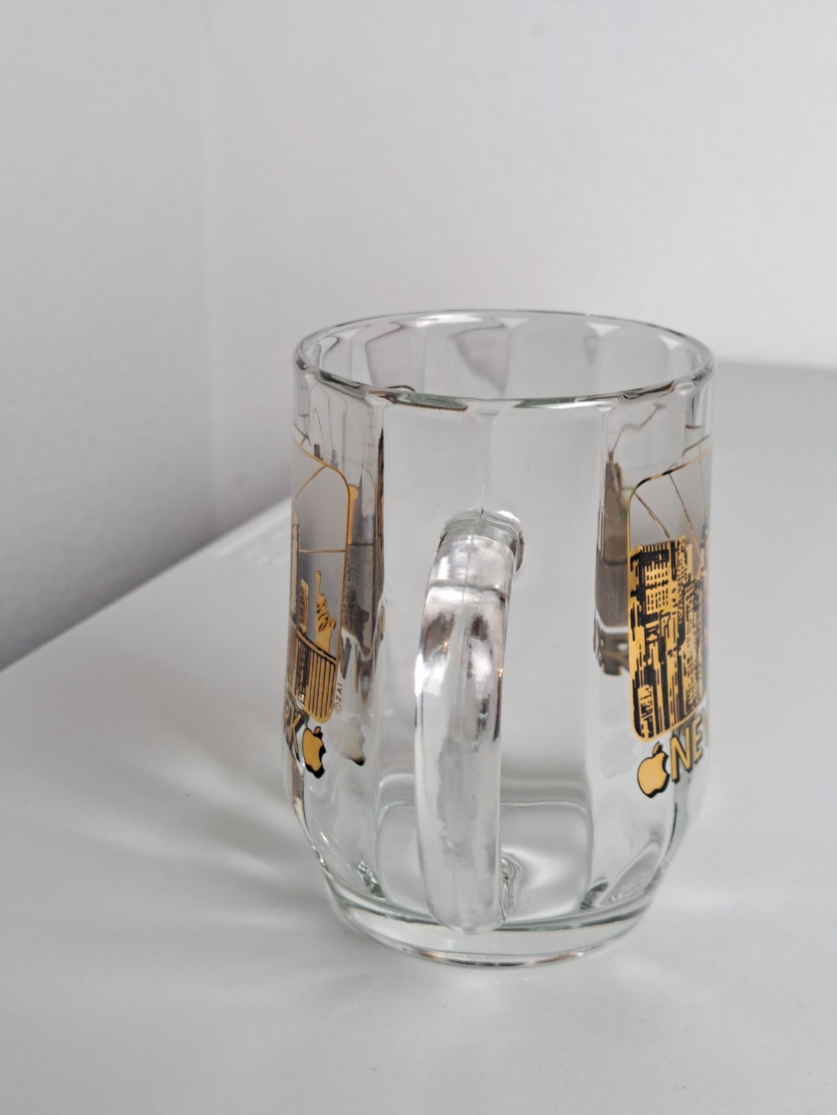 Vintage NEW YORK SKYLINE Glass Souvenir 4″ Mug Cup- Unbranded