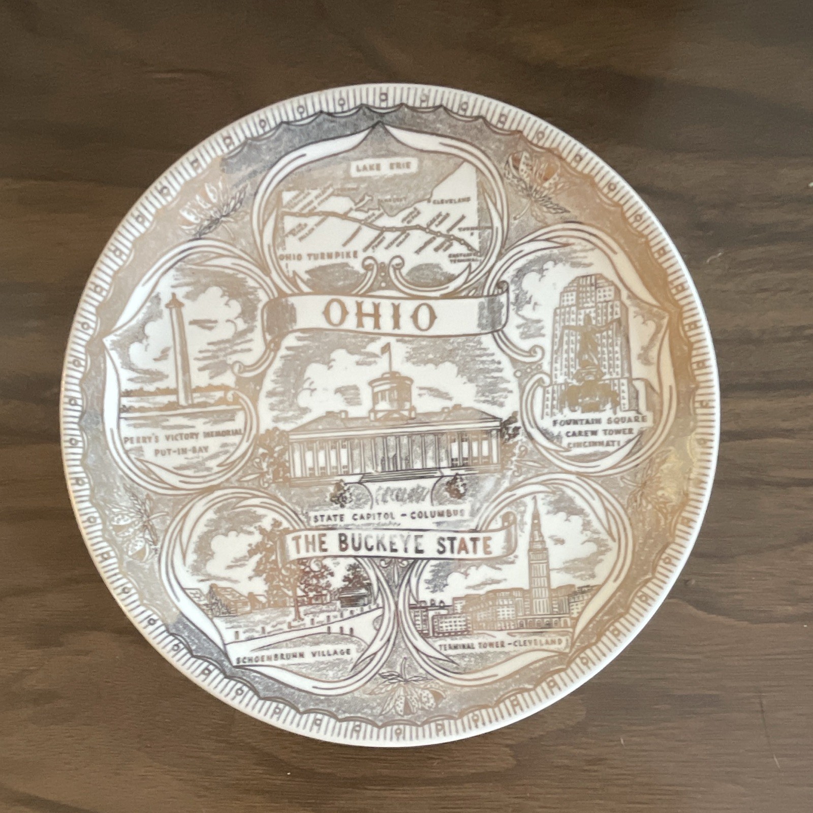 Gold Ohio “The Buckeye State” Souvenir Plate with State Landmark Scenes