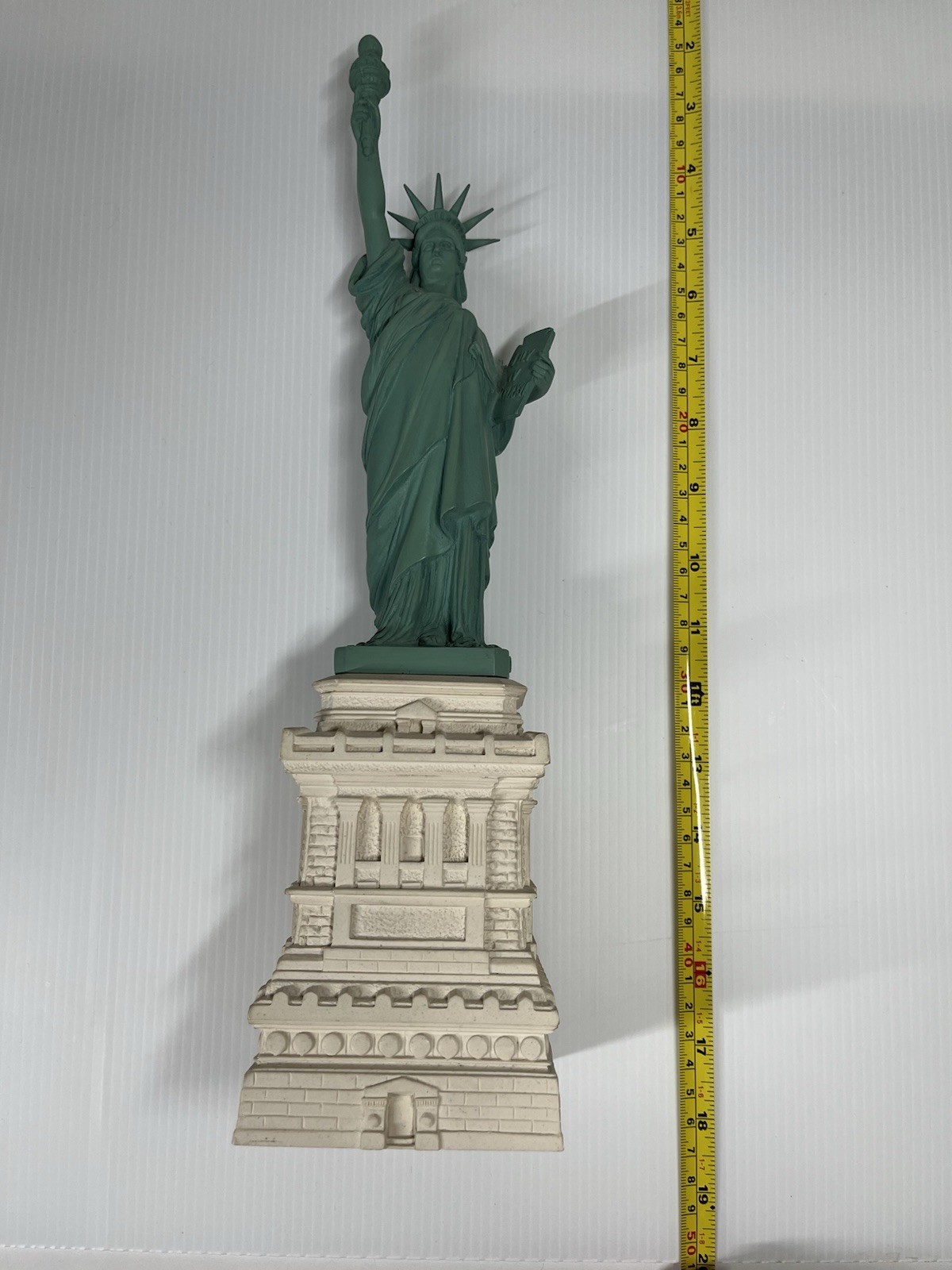 1982 SL / EIF. INC Vintage 15” Lady Statue of Liberty 1984 Wang Jida New York