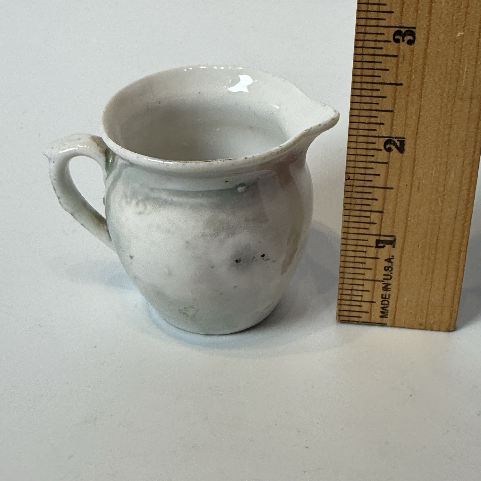 MIDDLETOWN NY NEW YORK Souvenir Porcelain STATE ARMORY Trinket Gold Creamer