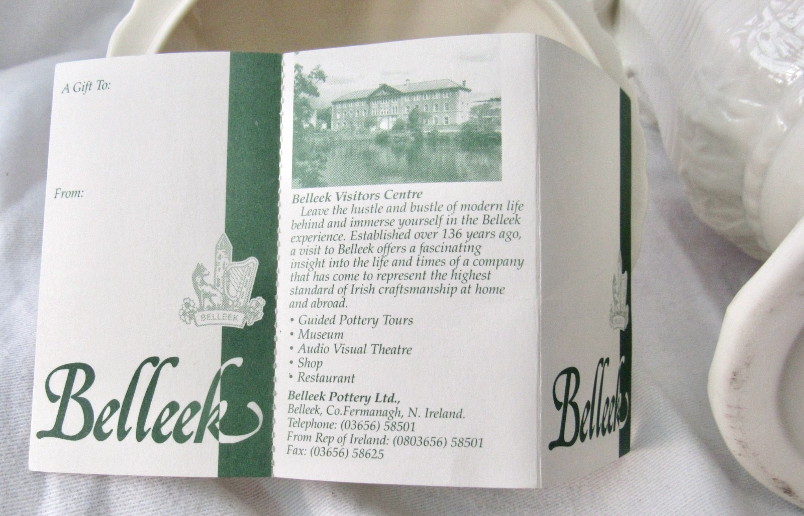 Belleek Ireland 1994 Irish America Business 100 Lidded Urn Trophy 12″ Pristine