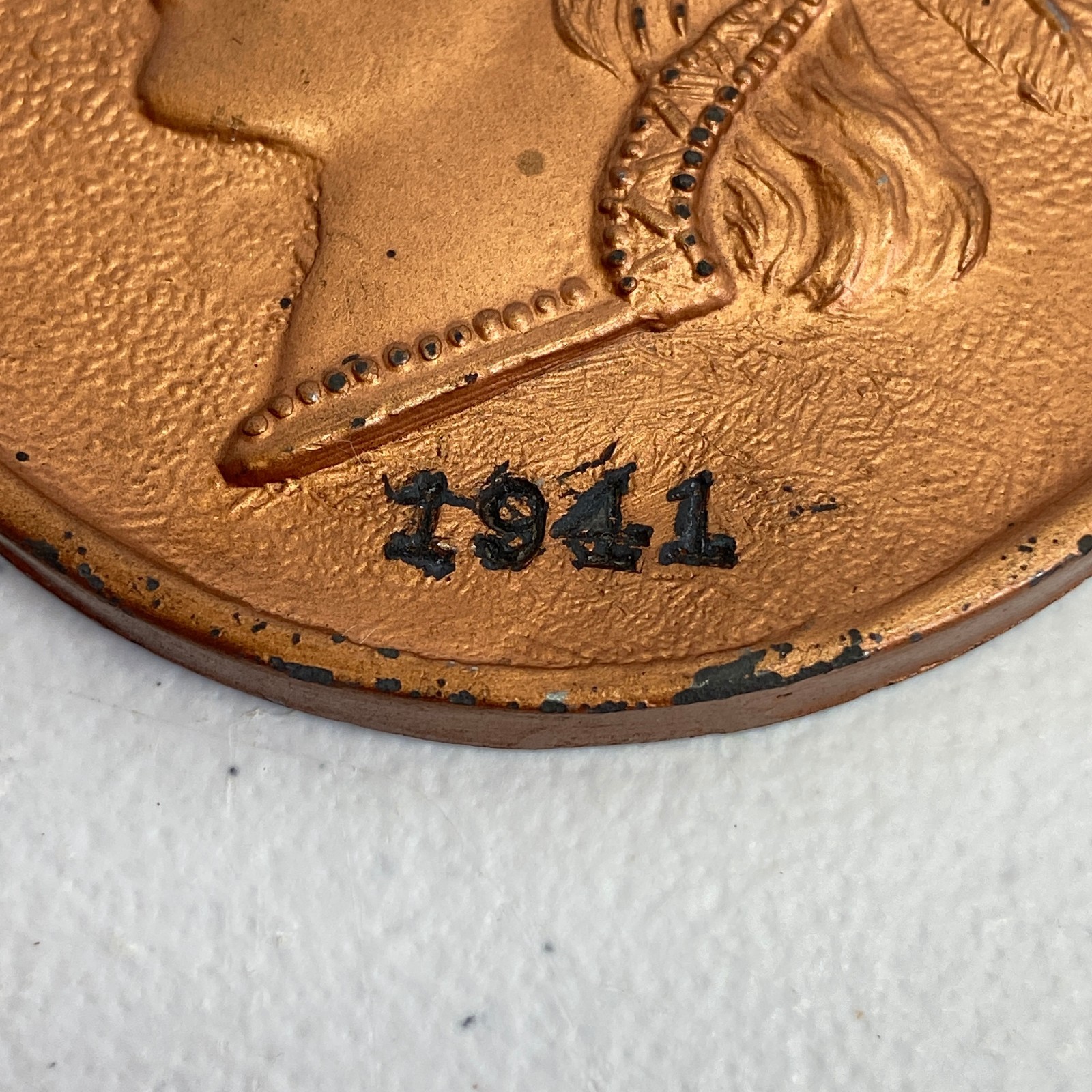 Vintage 1941 Lucky Penny Indian Head Souvenir Of Niagara Falls – 3″ Diameter