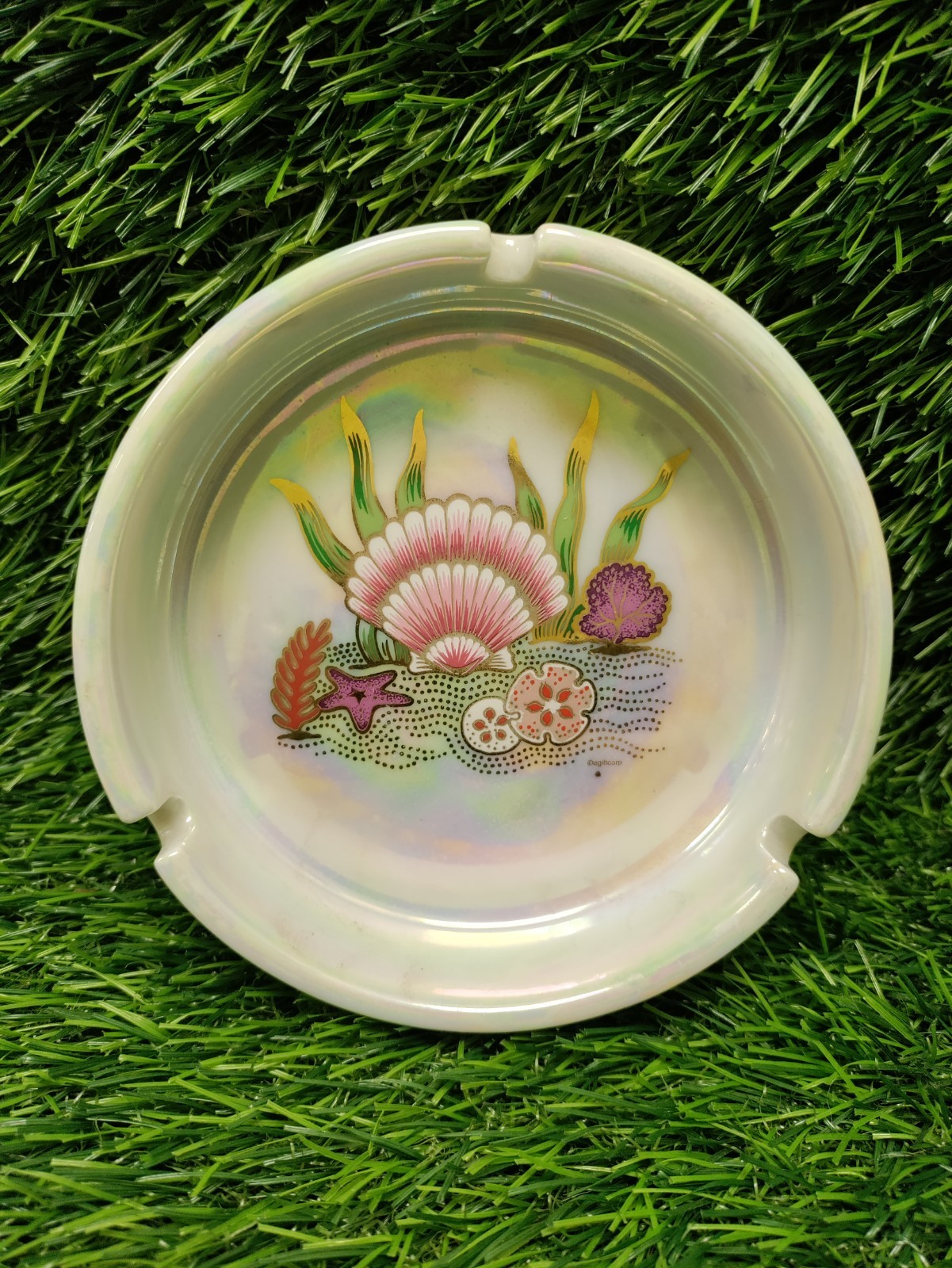 Vintage Beach Ashtray Luster Seashell Starfish Ocean Round