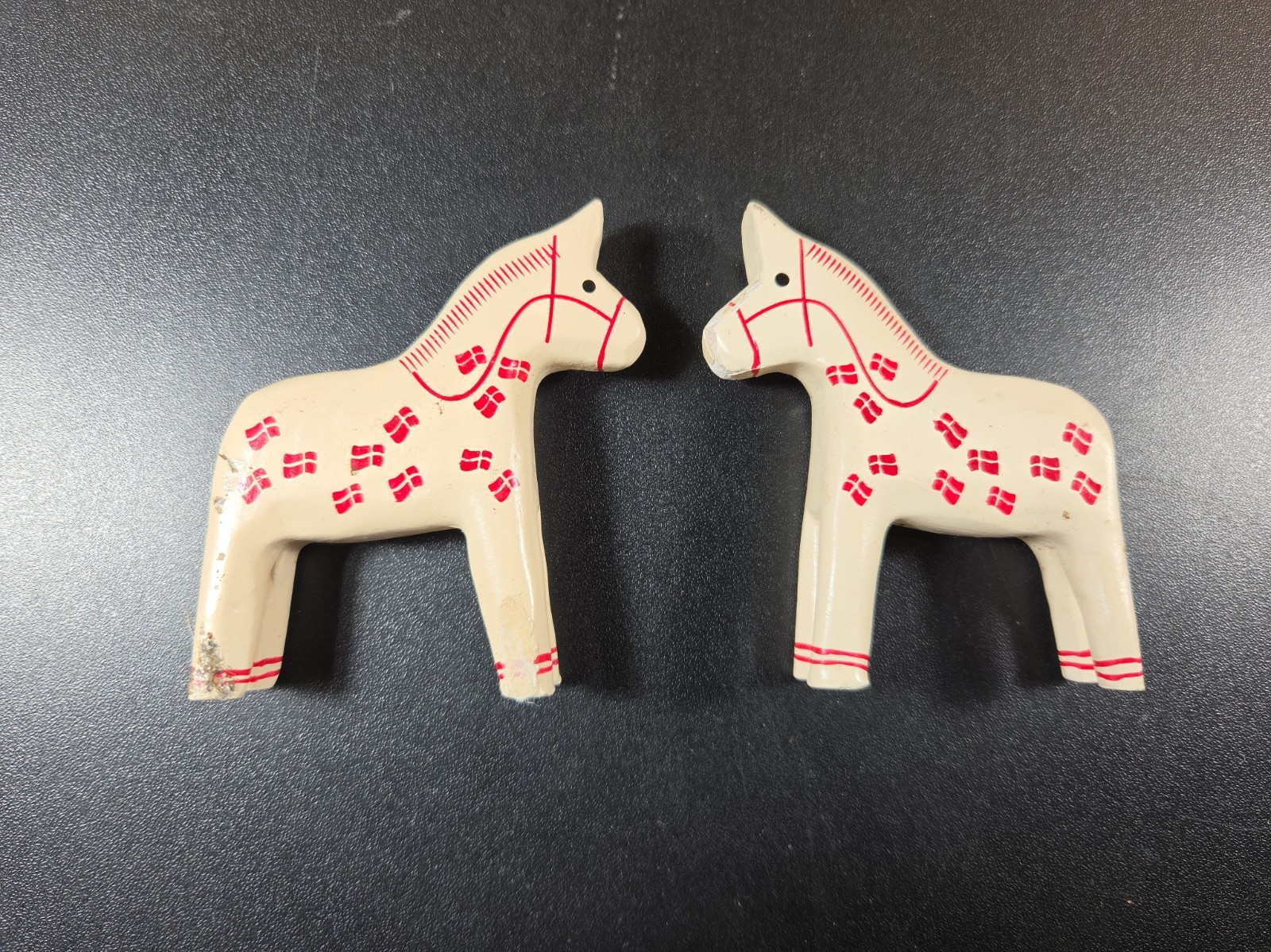 Vintage Dala Folk Art Horses