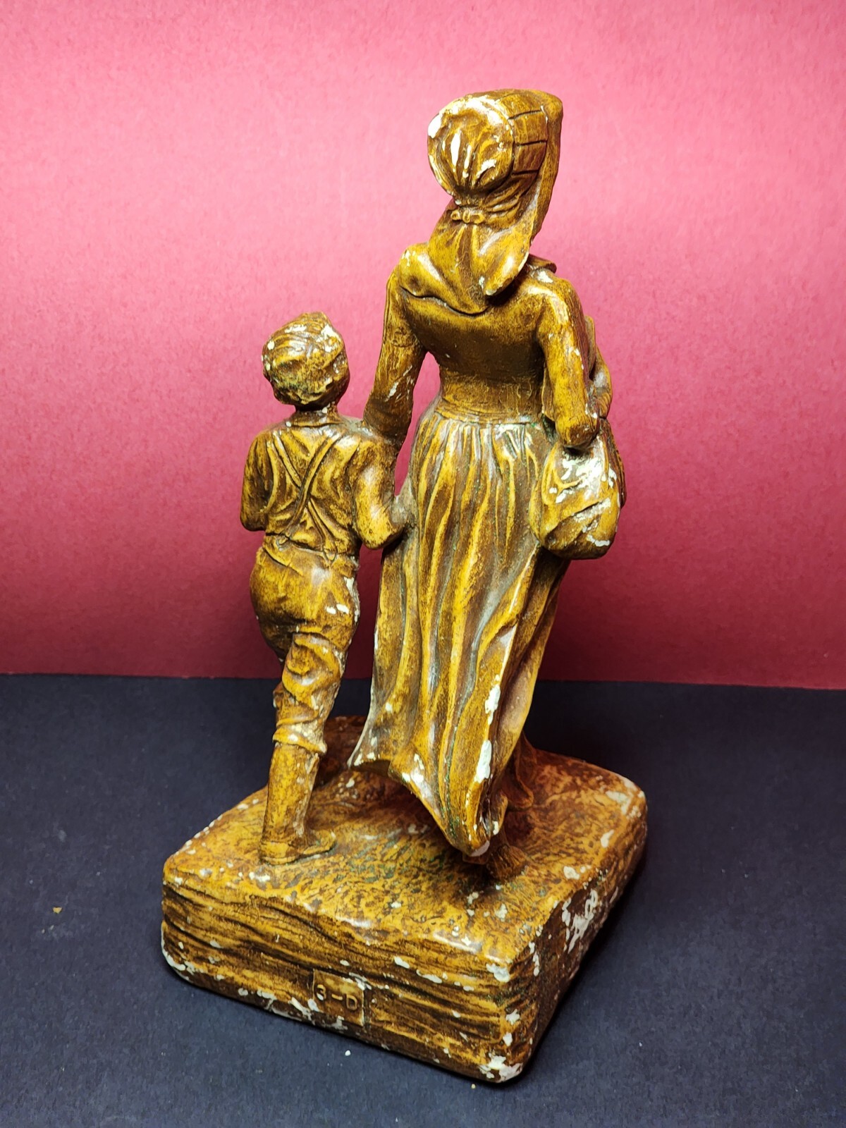 Vintage Pioneer Woman & Boy, Ponca City, Oklahoma OK Plaster Sculpture 9in Tall