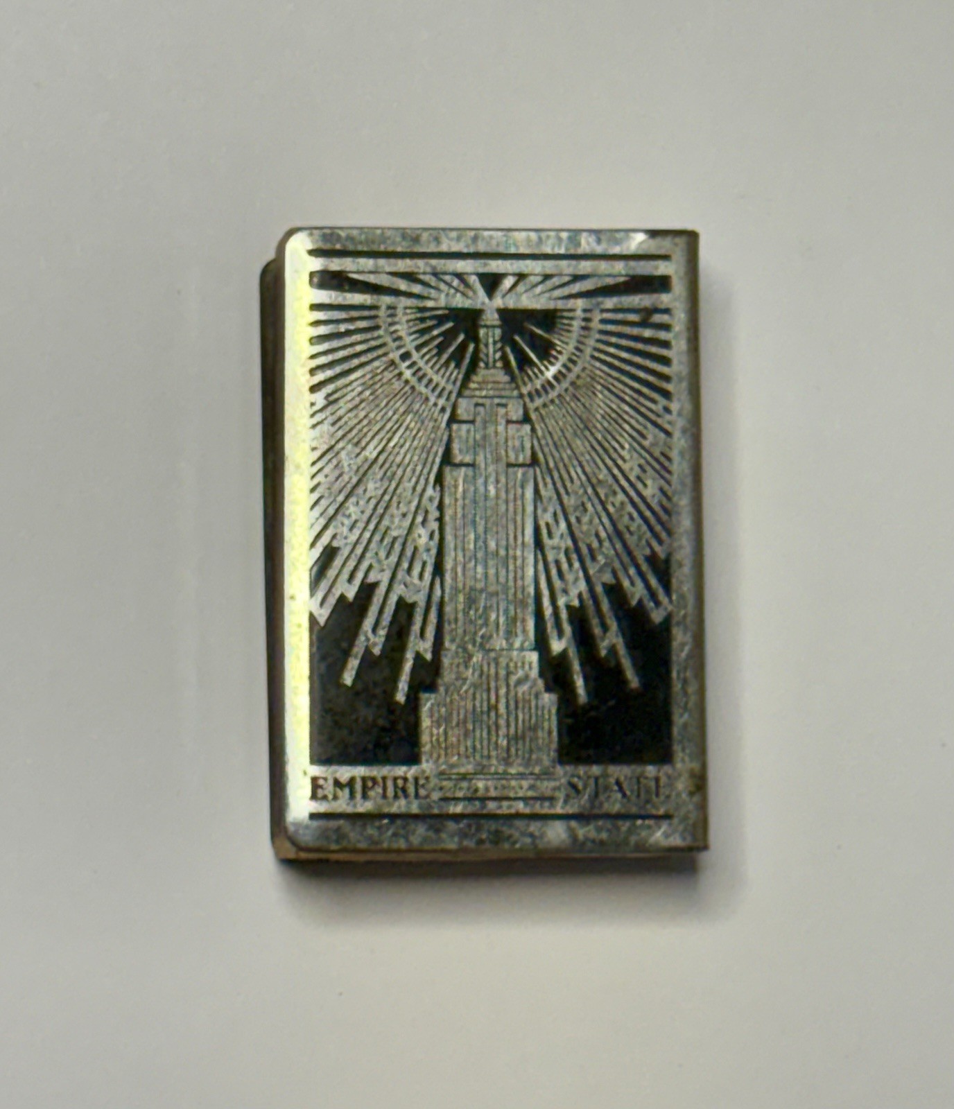 ANTIQUE EMPIRE STATE BUILDING NEW YORK SOUVENIR ART DECO METAL MATCH HOLDER