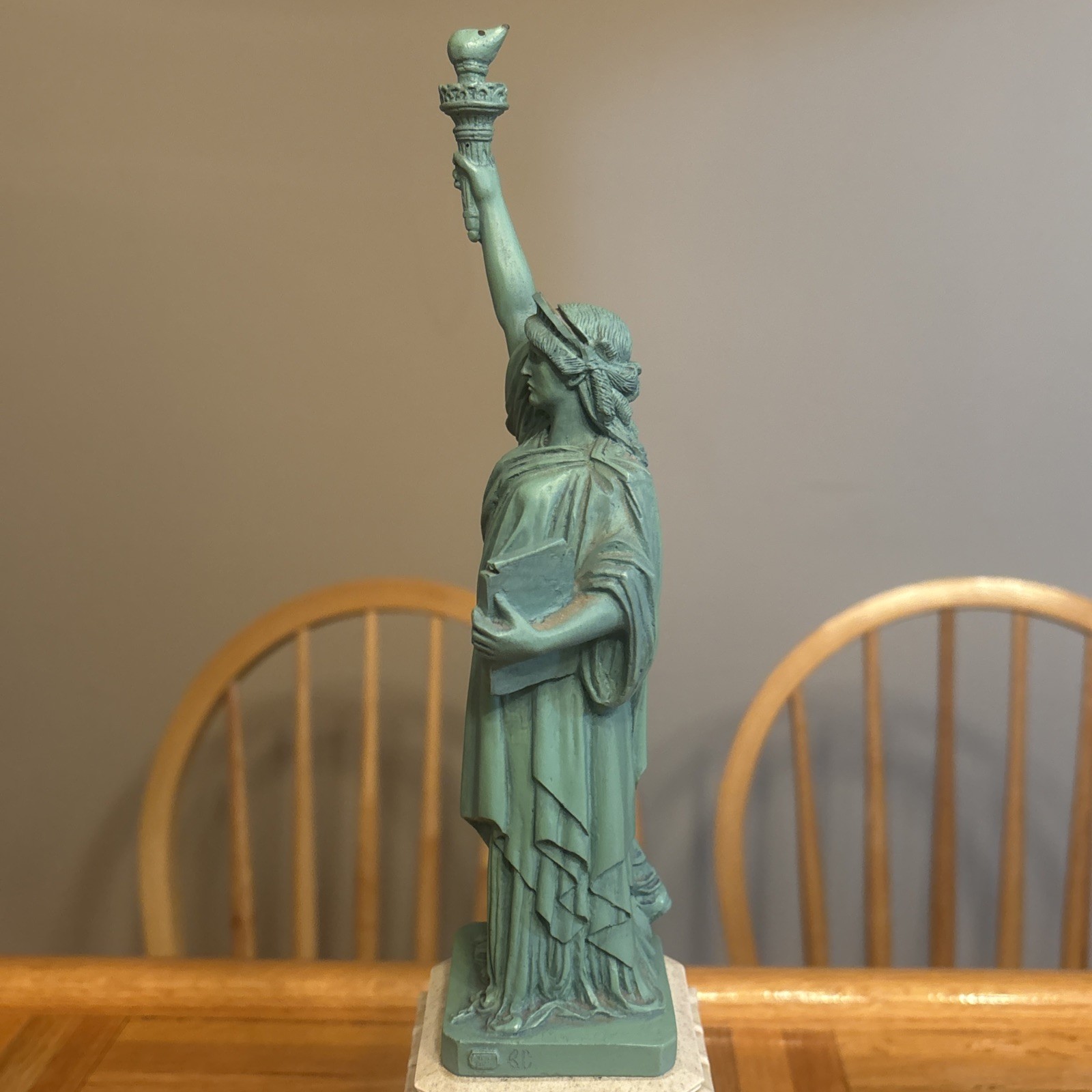 1982 SL / EIF. INC Vintage 15” Lady Statue of Liberty 1984 Wang Jida New York