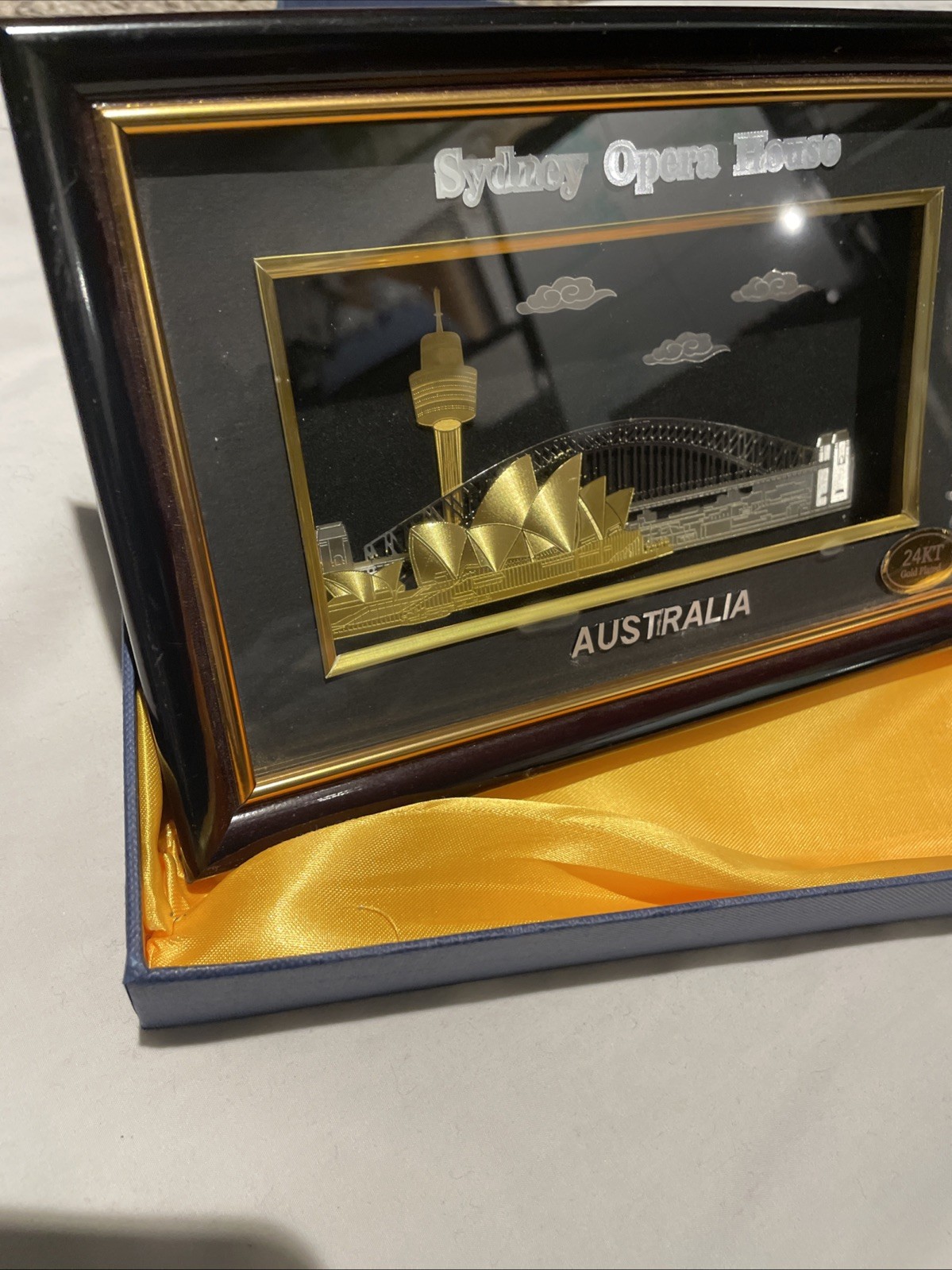 Sydney Opera House Australia 24 K T Gold Plated Frame , Souvenirs Collectible