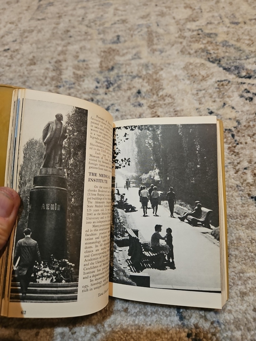 Kiev Ukraine Travel Guide Vintage National Press Agency Publishing With Map