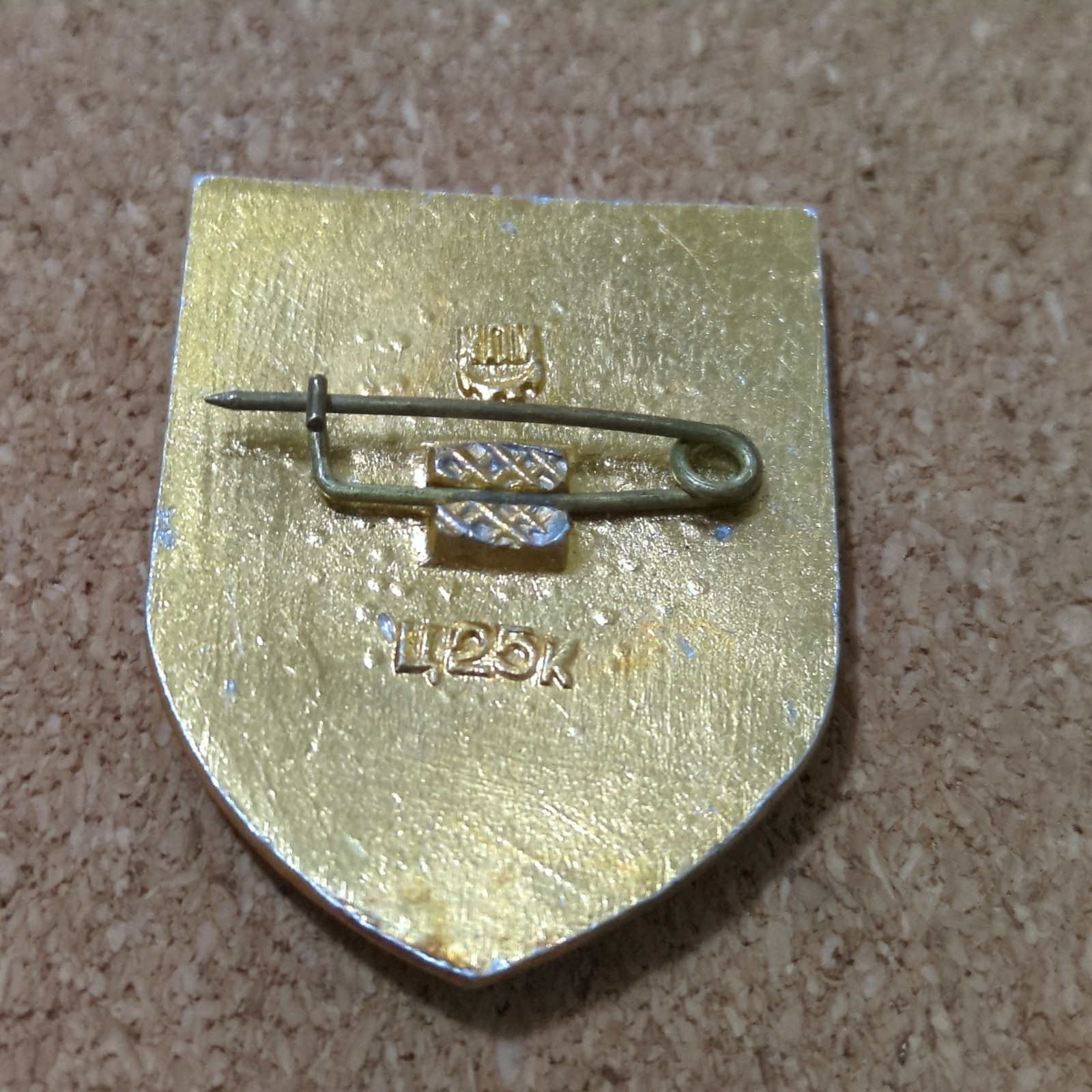 Vintage Kyiv Ukraine Golden Gate 1500 Year Anniversary Russia USSR Lapel Pin