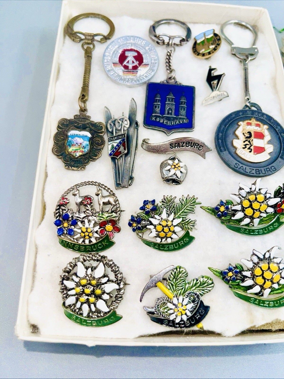 Vintage Lot of Souvenir Pins from Salzburg, Kitzbuhel, Innesbruck and Champonix.