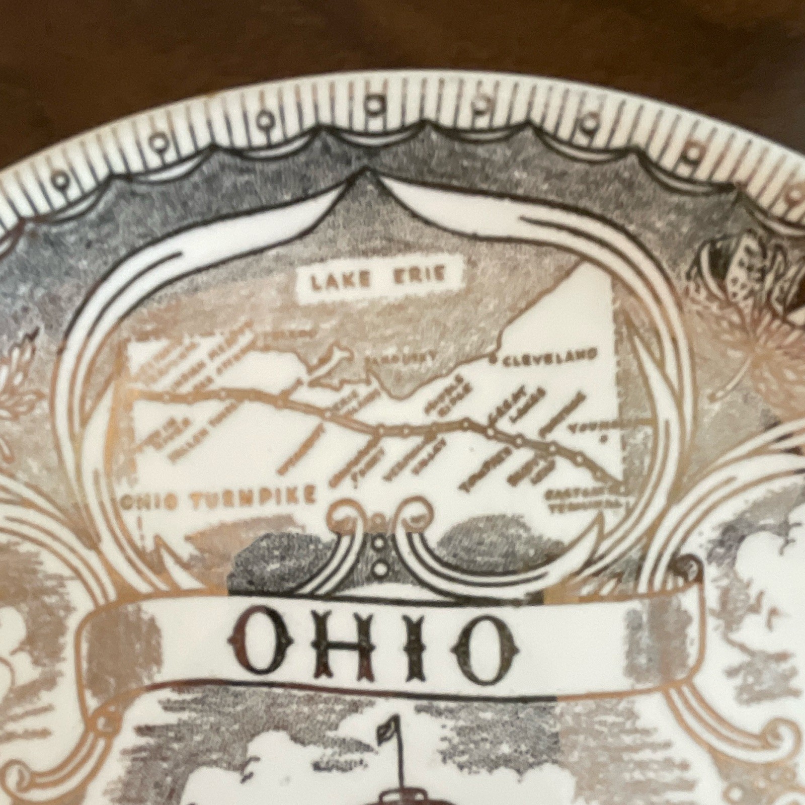 Gold Ohio “The Buckeye State” Souvenir Plate with State Landmark Scenes