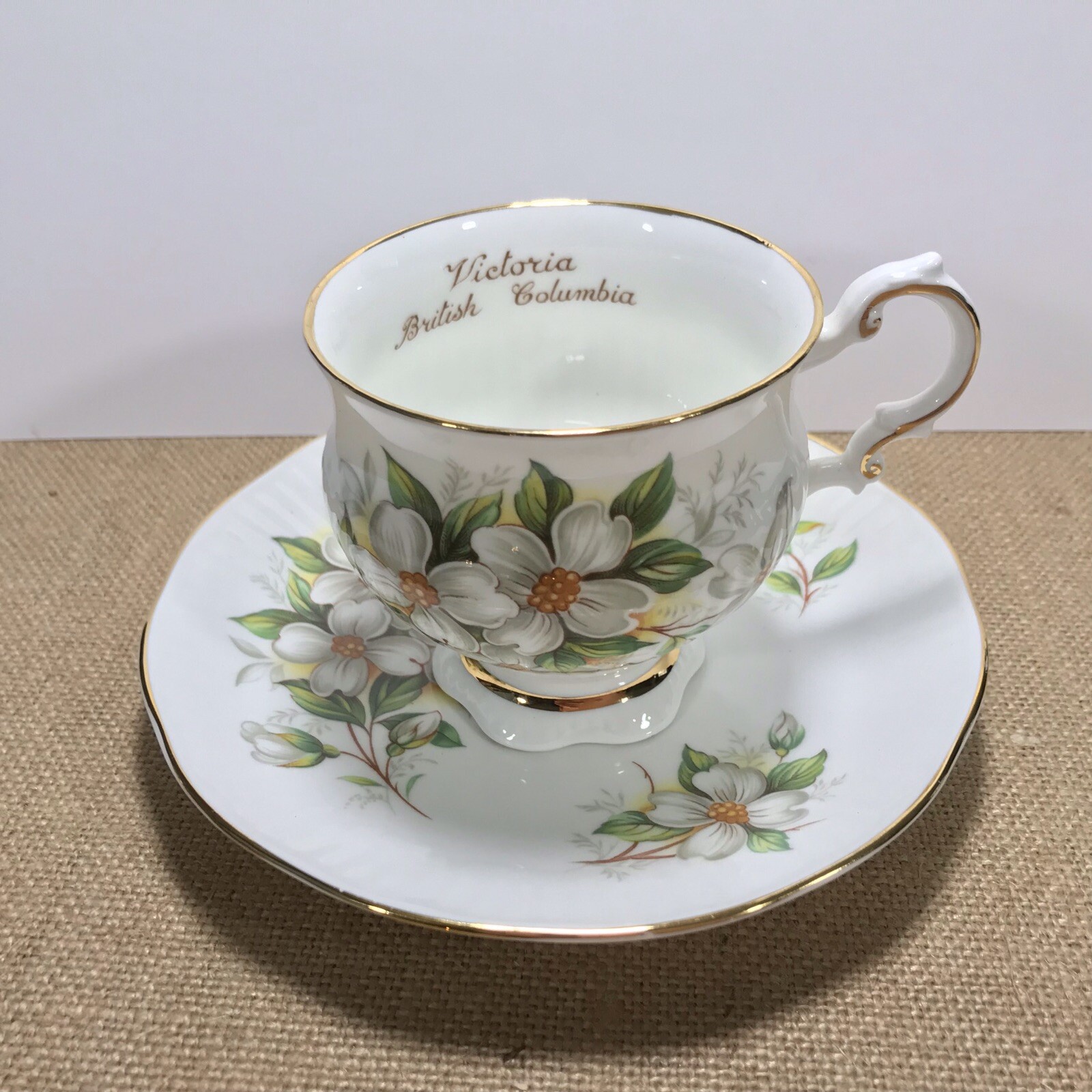 FINE BONE CHINA ELIZABETHAN DOGWOOD CUP & SAUCER ENGLAND VANCOUVER BC SOUVENIR