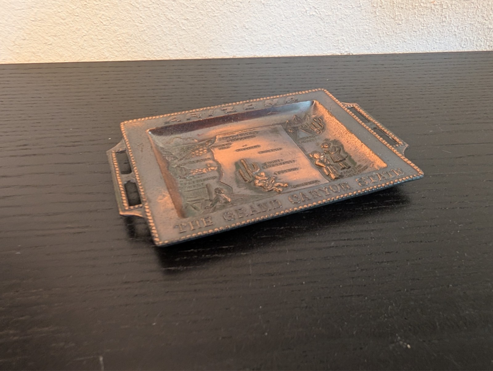 Vtg Brass Tone – Coin Dish w/ 3D Relief Arizona State Cities & The Grand Canyon