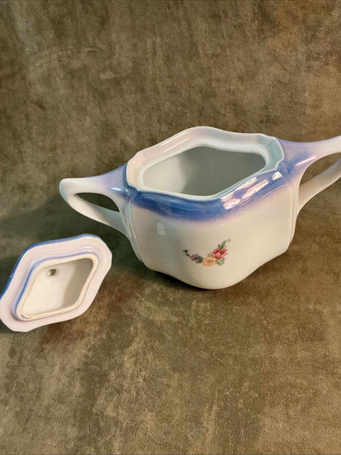 Vintage German/Austrian lusterware porcelain general view Niagara Falls Sugar