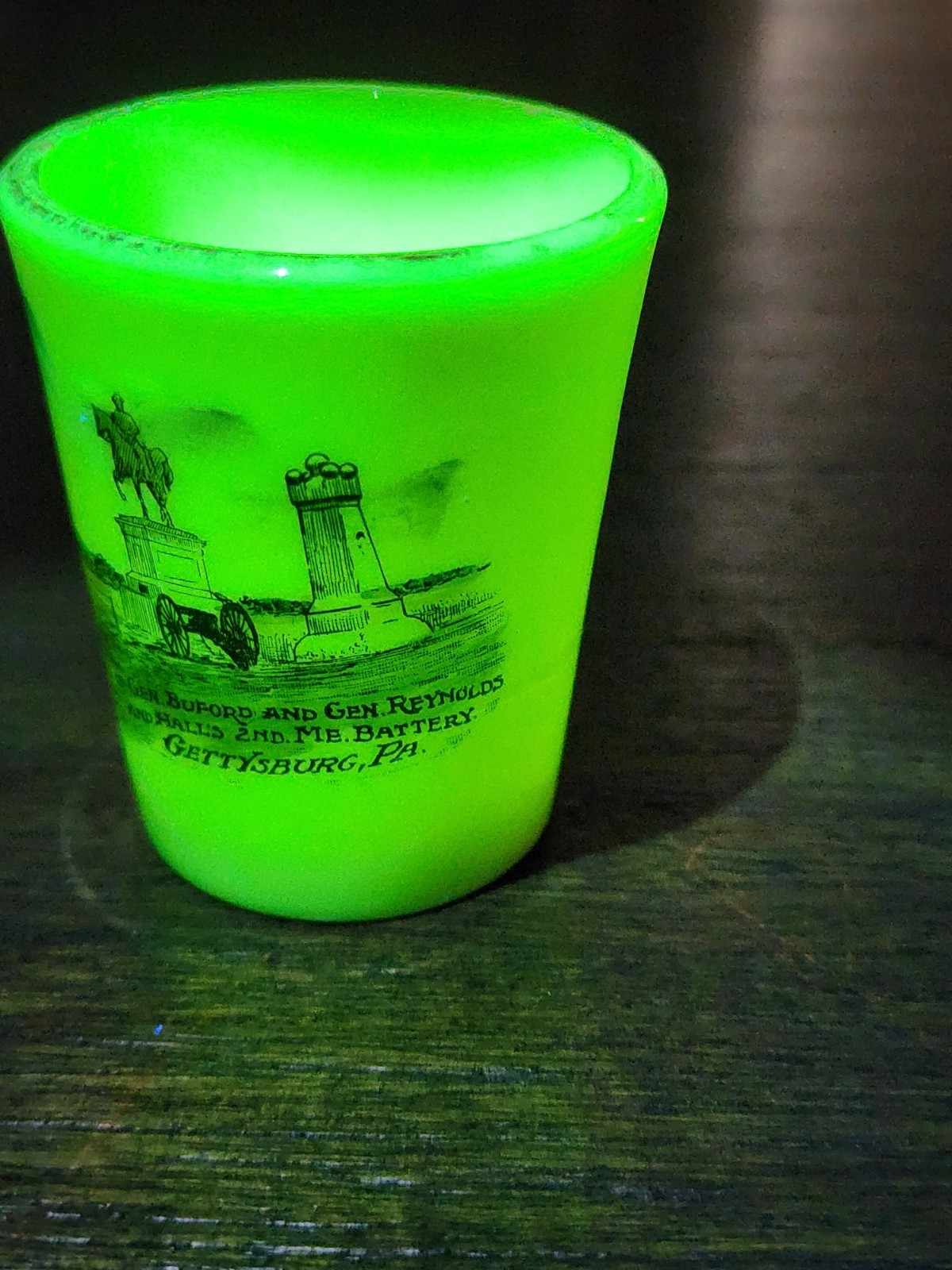 Statues Of Generals Buford Etc. Custard Glass Cup Souvenir -GETTYSBURG PA 2.5″