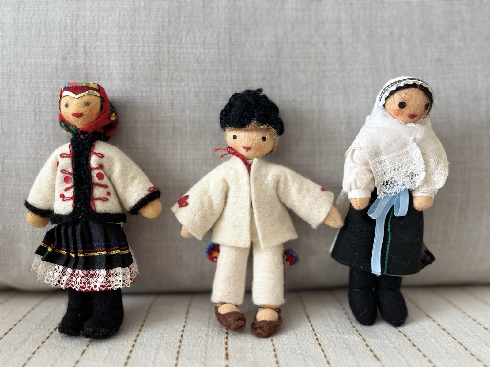 Vintage Cultural Souvenir Cloth Felt 3 DOLL SET Eastern Europe 5 Inch