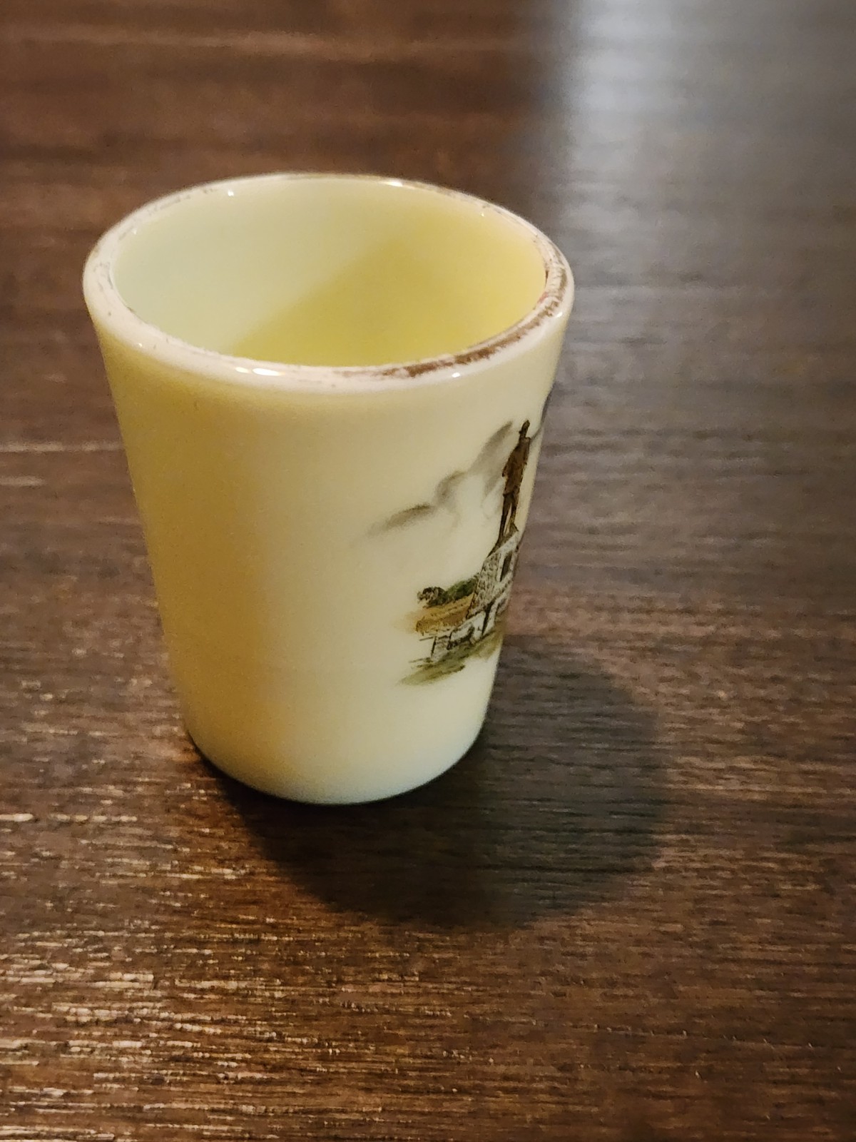 Statues Of Generals Buford Etc. Custard Glass Cup Souvenir -GETTYSBURG PA 2.5″