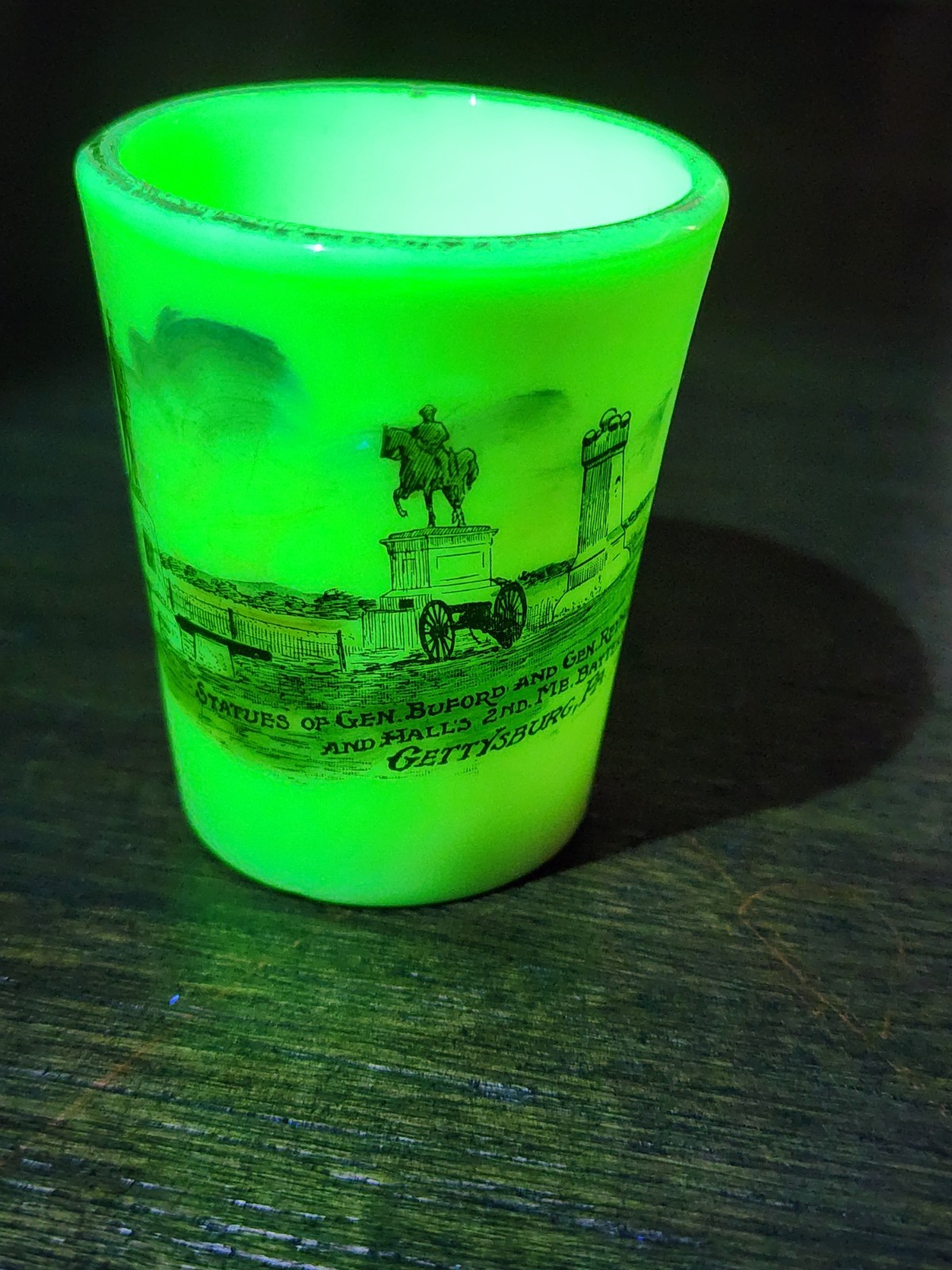 Statues Of Generals Buford Etc. Custard Glass Cup Souvenir -GETTYSBURG PA 2.5″