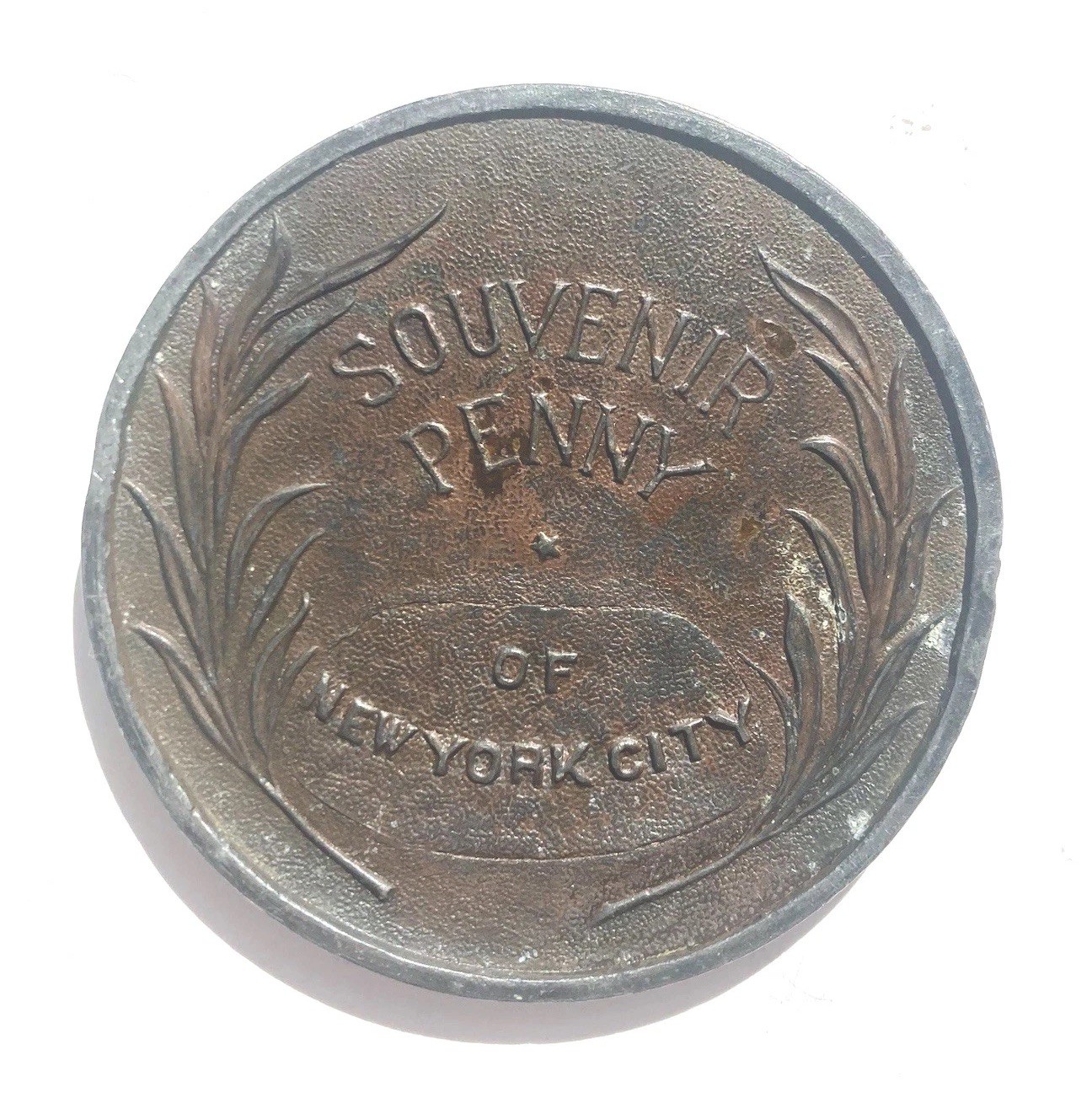 1915 New York City Large Lucky Indian Head Penny NYC Souvenir Paperweight