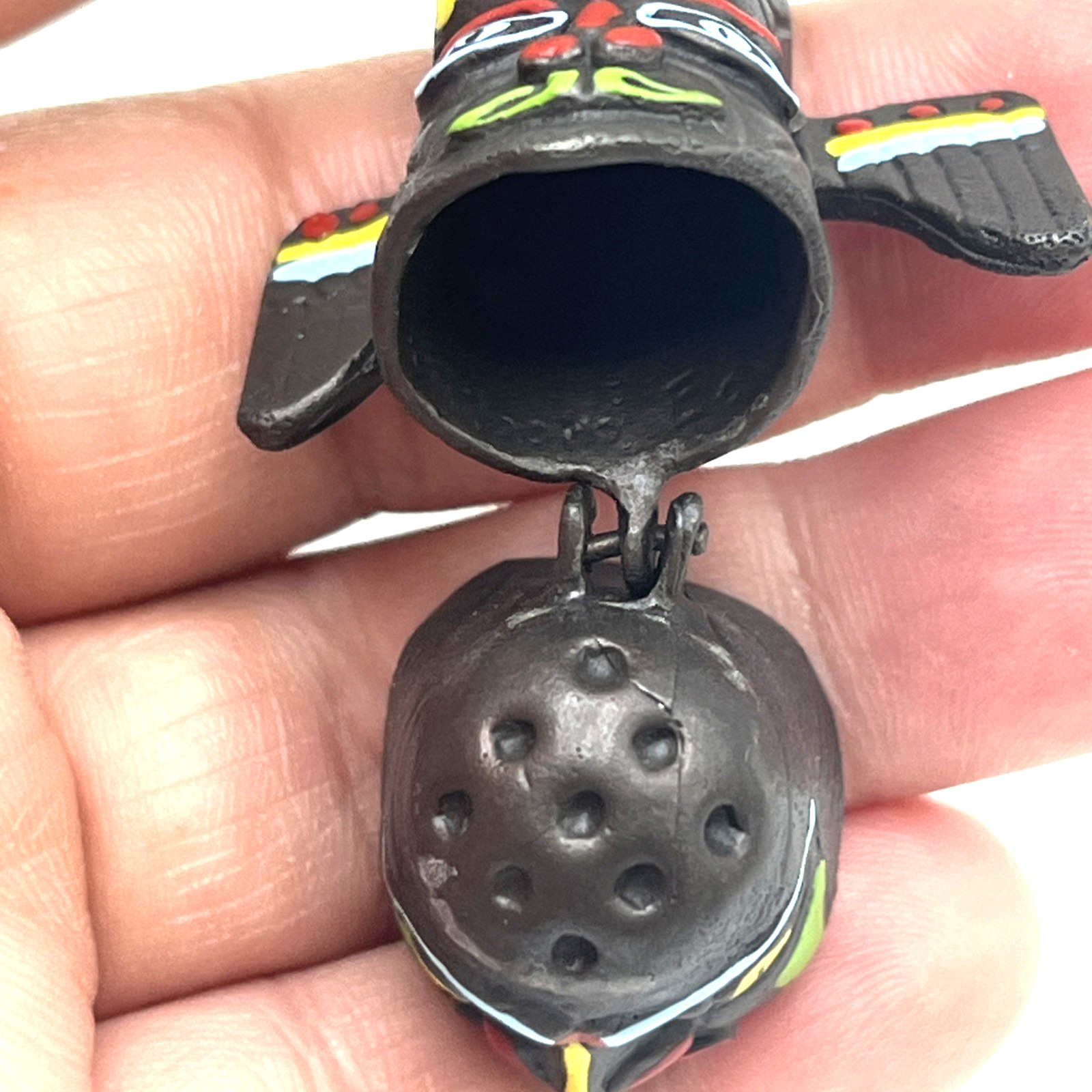 Vintage Heirloom Editions Skagway Alaska Totem Pole Metal Thimble NIB Souvenir
