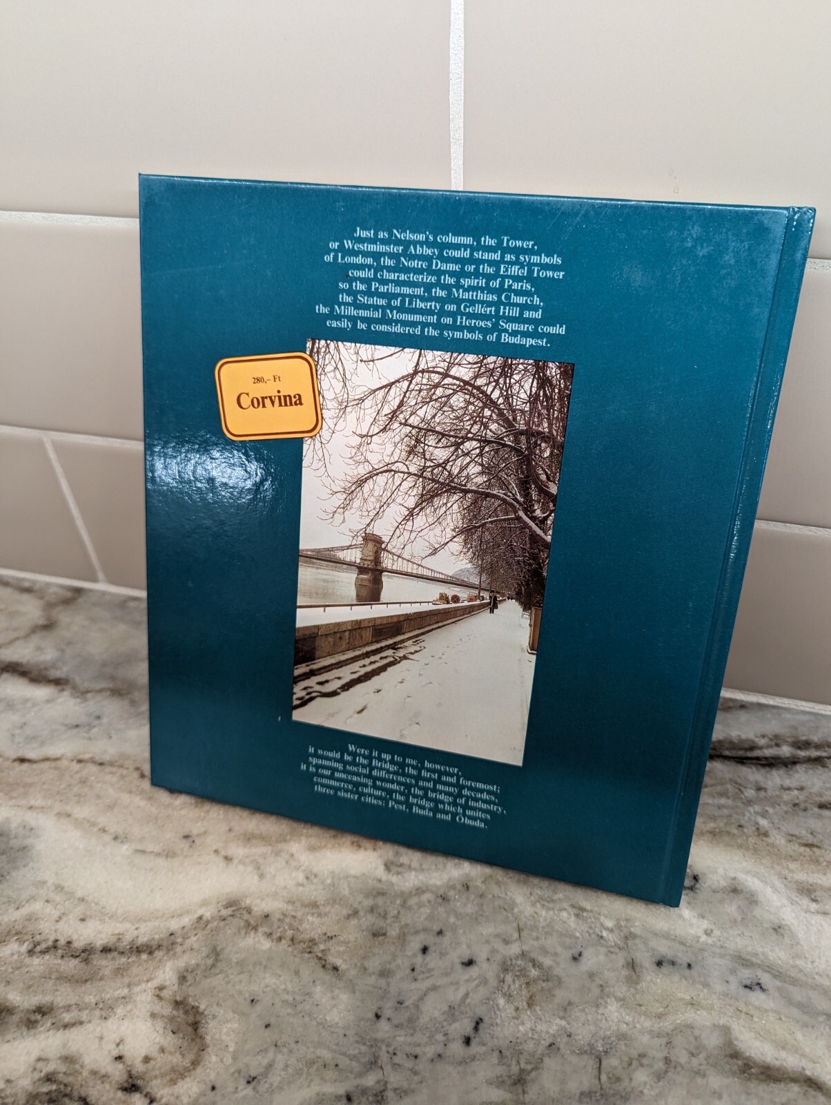 Budapest Souvenir Travel Book Vintage 80s Feat. Corvina On Back