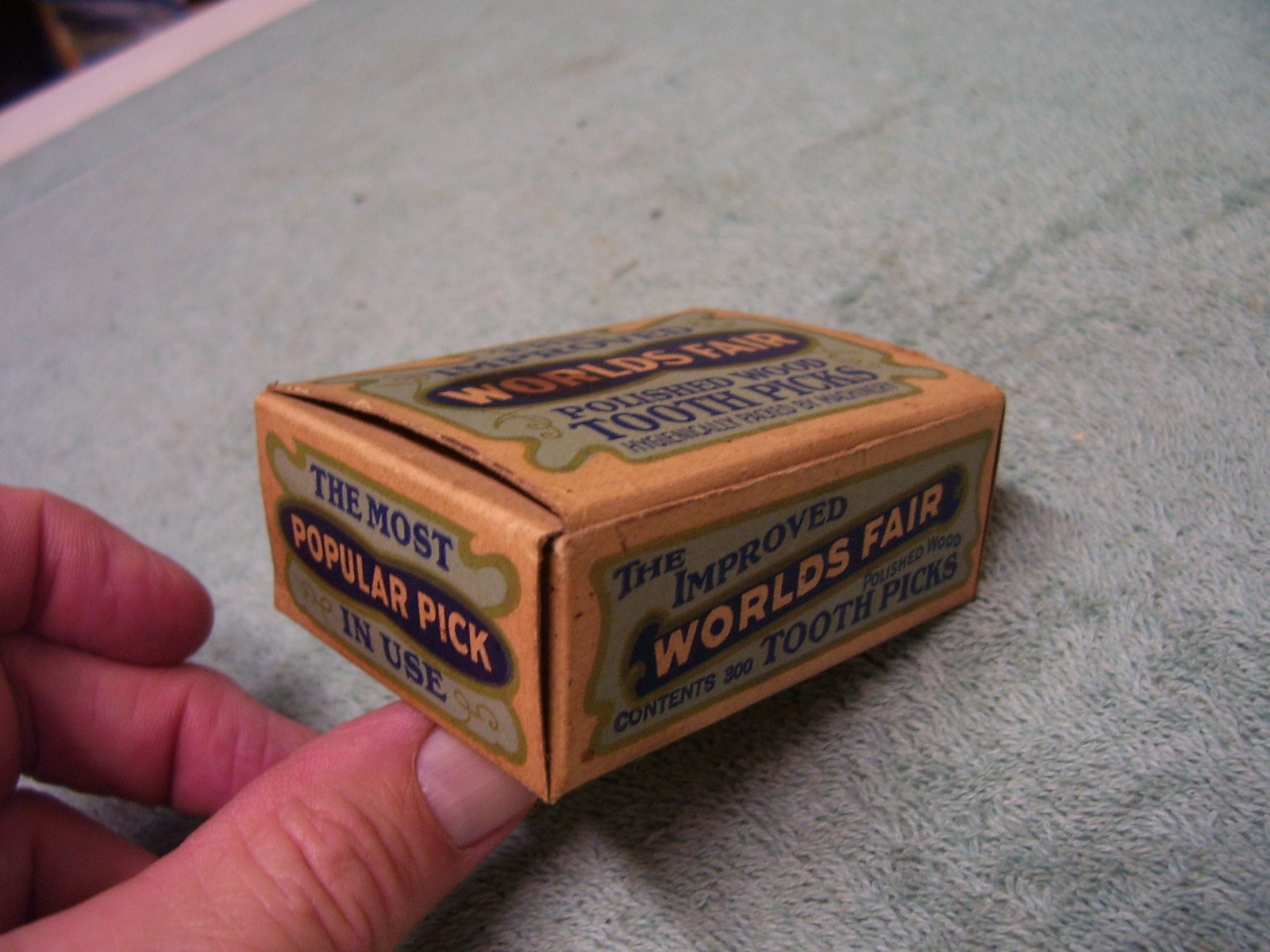 Vintage Round WORLDS FAIR Polished Wood Toothpicks