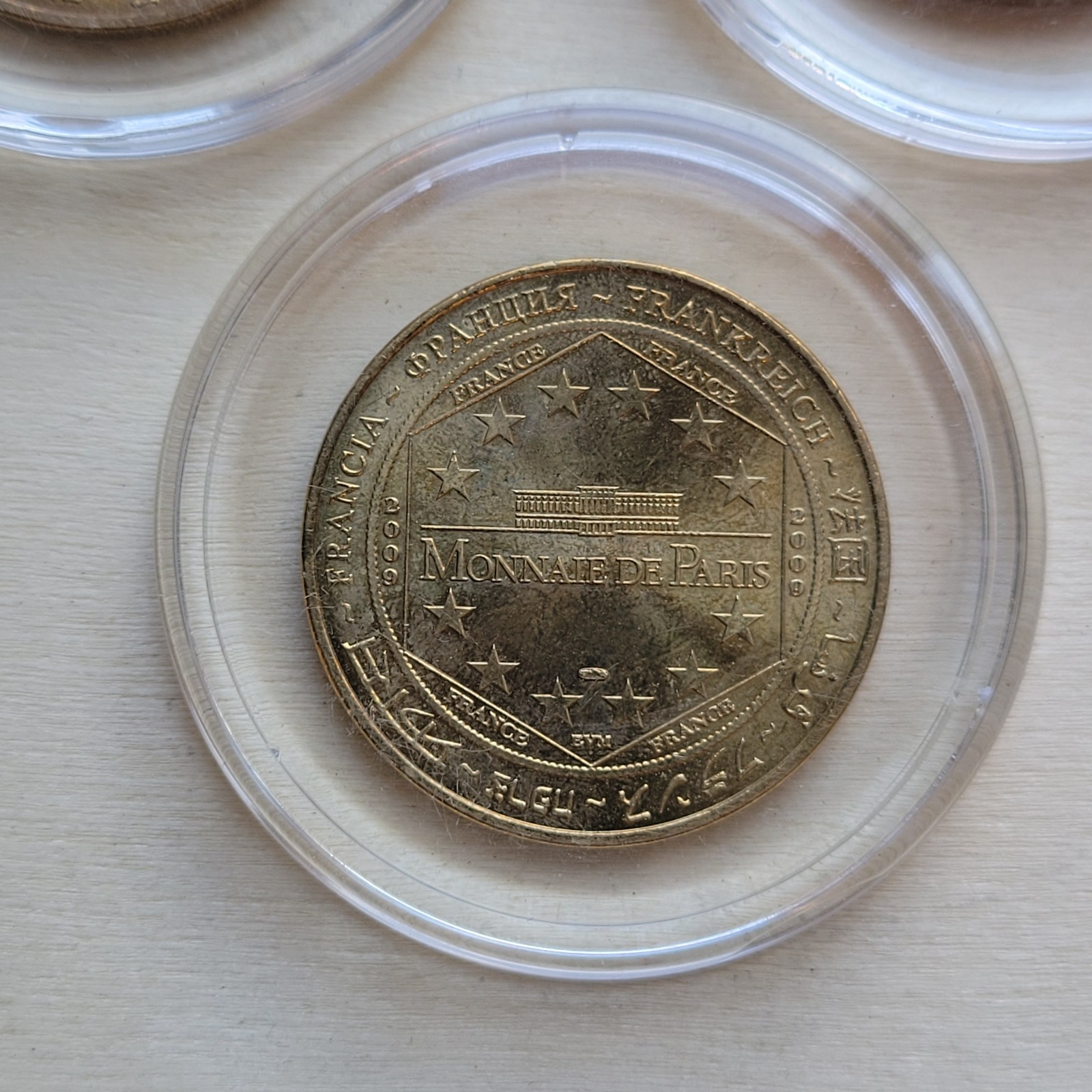 3 Paris France Souvenir Tokens Sacre Coeur Basilica, Eiffel Tower, Notre Dame