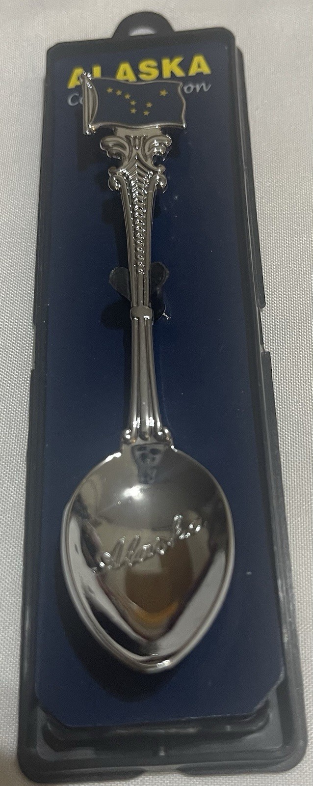 Alaska Souvenir Collector Spoon With State Charm Design – Stainless 4 1/2″ L