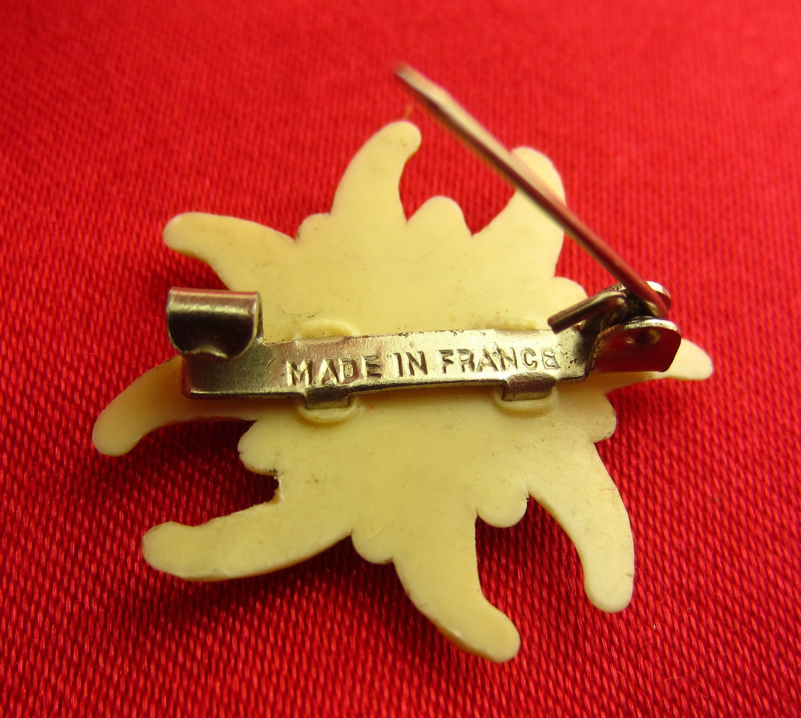 Vintage EIDELWEISS Pin Brooch MADE IN FRANCE National Flower Austria Switzerland