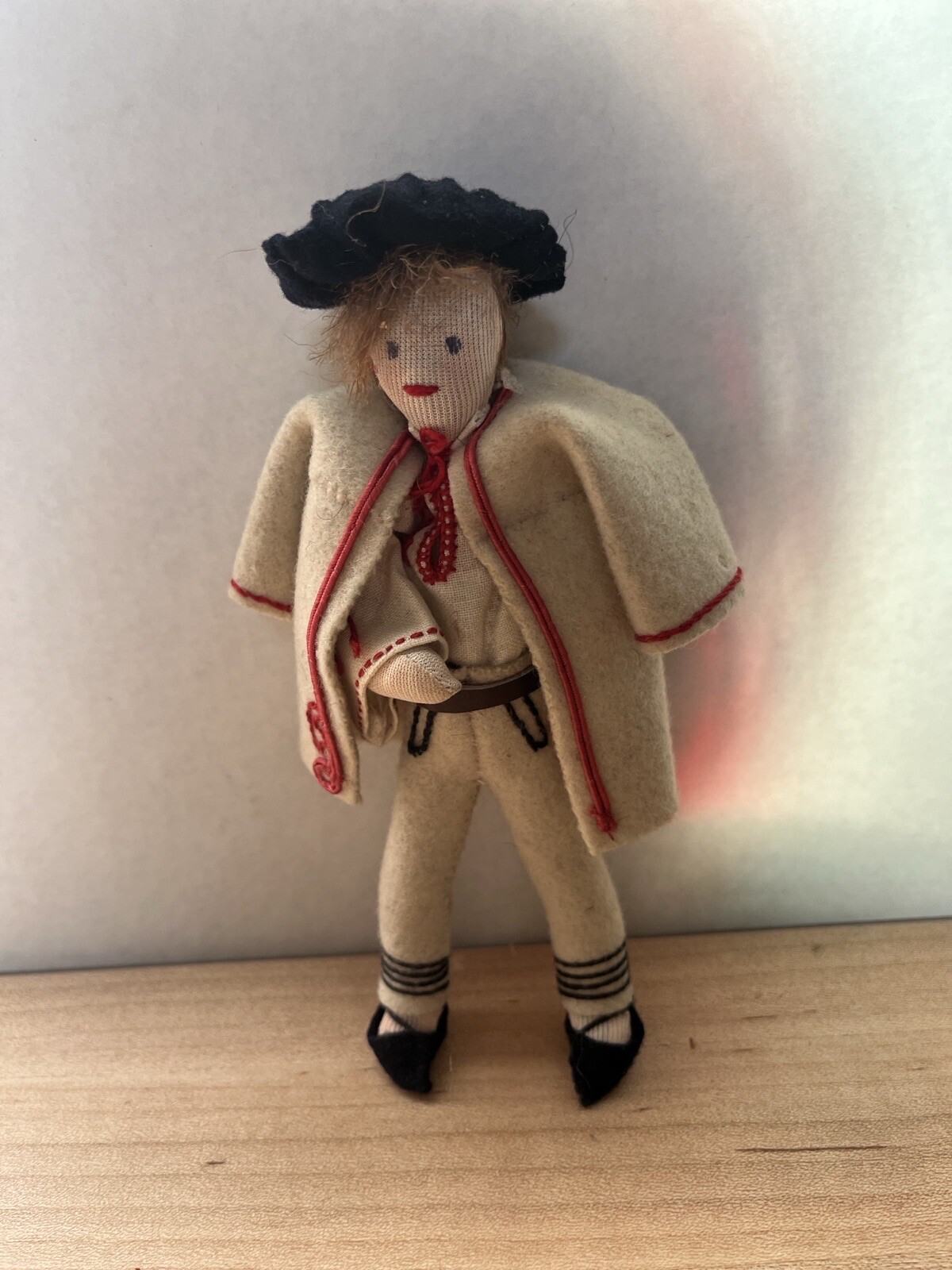 CULTURAL SOUVENIR CLOTH DOLL EASTERN EUROPE 6” VTG