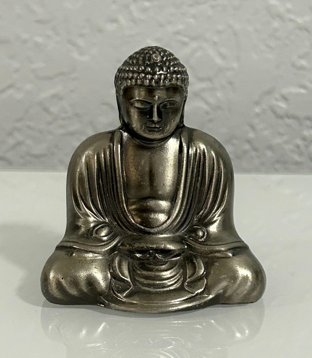 Japanese Souvenir Great Buddha Kamakura Silver Tone Miniature Replica.
